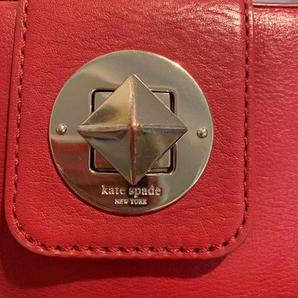 Red Kate Spade purse ❤️ ♠️ - Picture 3 of 7